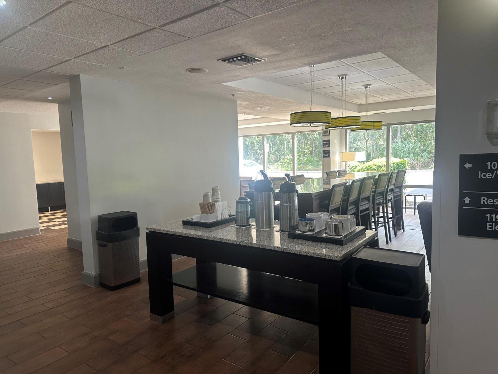 Spark By Hilton Tampa Brandon Heartland ภายนอก รูปภาพ